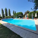 Manoir De Charme Pour Groupe Avec Piscine * Chillac