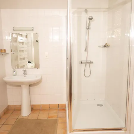 Manoir De Charme Pour Groupe Avec Piscine * Chillac