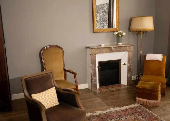 Manoir De Charme Pour Groupe Avec Piscine Chillac